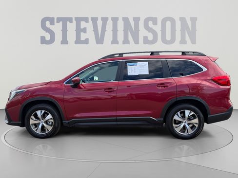 Used 2024 Subaru Ascent Premium w/ Convenience Package AWD/4WD image 2