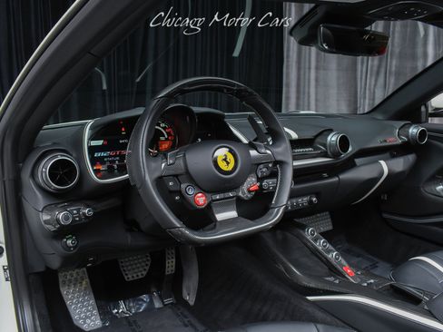 Used 2022 Ferrari 812 GTS RWD image 8