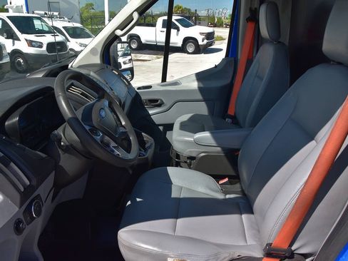 Used 2019 Ford Transit 250 148 Medium Roof RWD image 9
