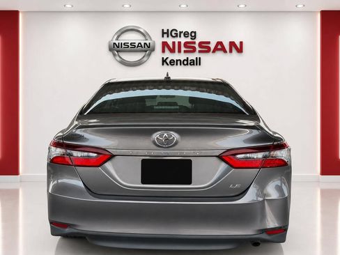 Used 2022 Toyota Camry LE FWD image 6