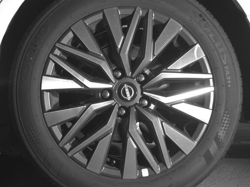 Used 2025 Nissan Altima 2.5 SV image 14