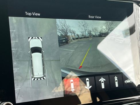 Used 2023 Jeep Grand Wagoneer Series III image 21