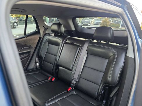 Used 2024 GMC Terrain SLT image 19