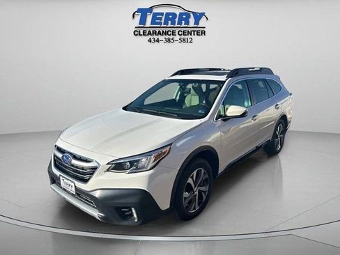 Used 2022 Subaru Outback Limited image 3