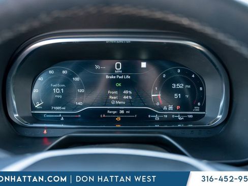 Used 2023 GMC Yukon XL SLT image 7