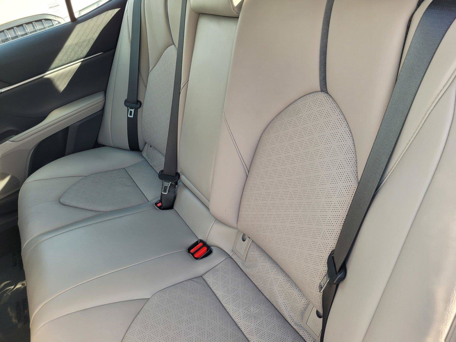 Used 2021 Toyota Camry XSE FWD image 13