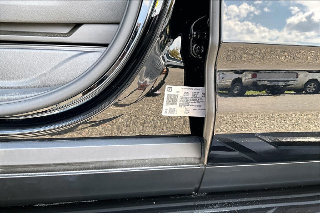 Used 2025 Chevrolet Tahoe LT AWD/4WD image 19