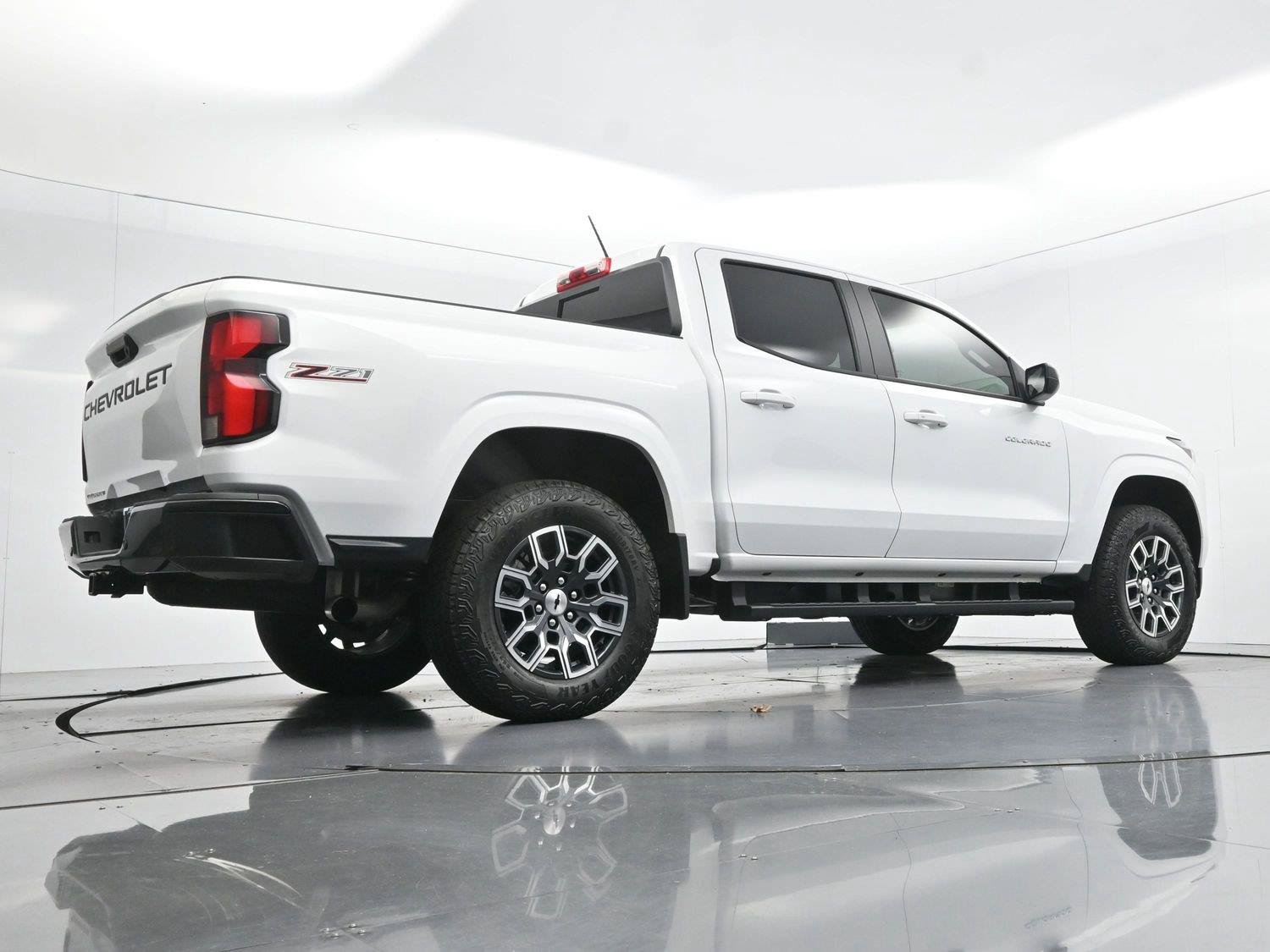 Used 2026 Chevrolet Colorado Z71 AWD/4WD image 46