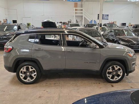 Used 2020 Jeep Compass Limited AWD/4WD image 3