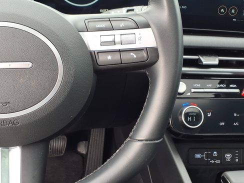 Used 2025 Hyundai Tucson SEL FWD image 21
