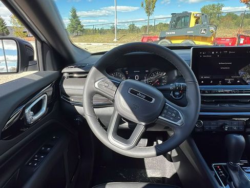 New 2026 Jeep Compass Limited image 22