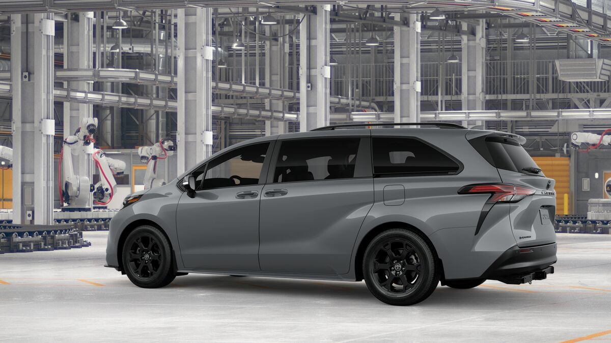 New 2026 Toyota Sienna XLE Woodland Edition AWD/4WD image 6