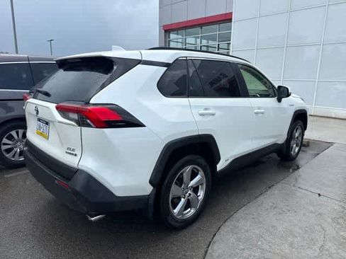 Used 2021 Toyota RAV4 XLE Premium AWD/4WD image 3