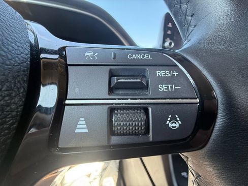 Used 2025 Honda Pilot Elite image 17