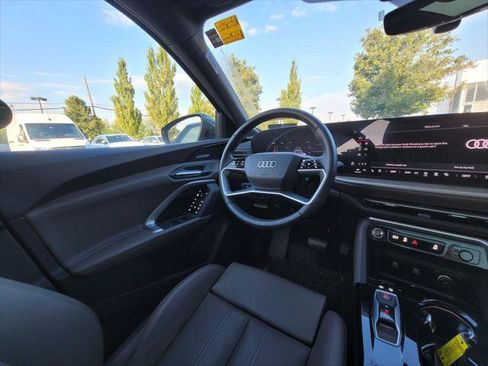 Certified 2025 Audi Q5 Prestige AWD/4WD image 22