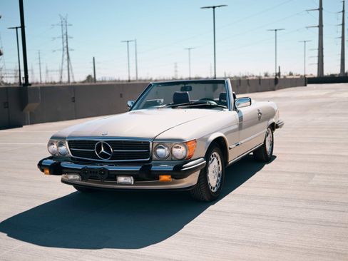 Used 1988 Mercedes-Benz 560 SL image 9