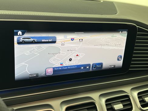 New 2026 Mercedes-Benz GLS 450 4MATIC image 32