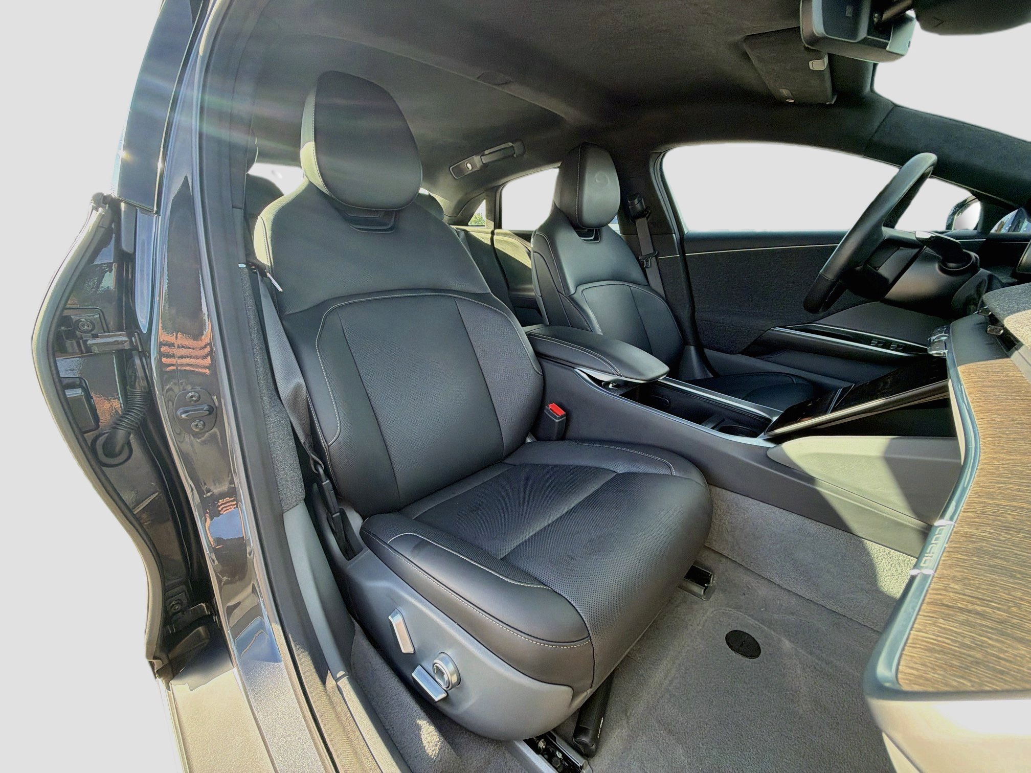 Used 2024 Lucid Air Touring AWD/4WD image 15