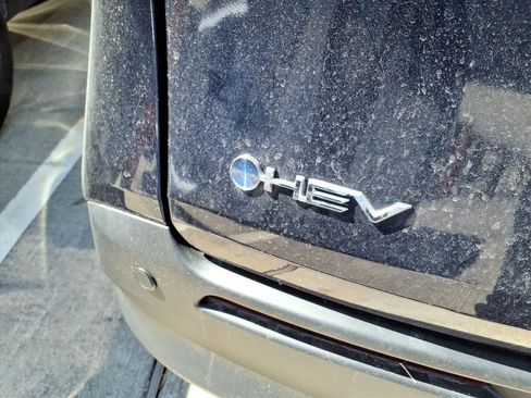 Used 2025 Toyota Sienna XLE image 8