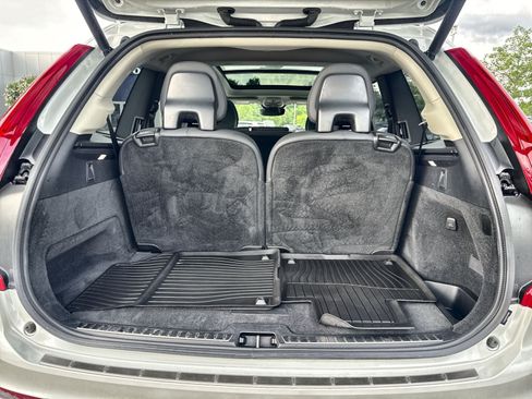 Certified 2024 Volvo XC90 T8 Plus w/ Protection Package Premier AWD/4WD image 27