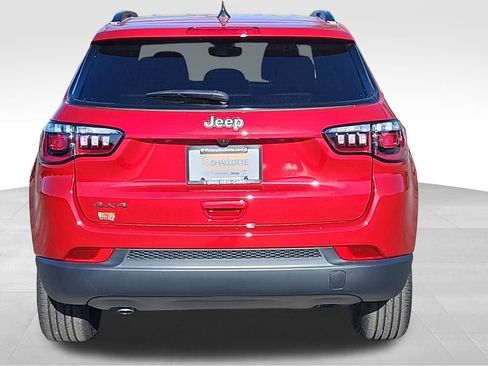 New 2026 Jeep Compass Latitude image 18