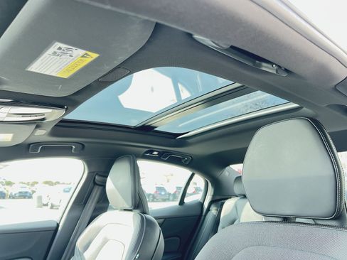 Certified 2024 Volvo S60 B5 Plus w/ Climate Package image 24