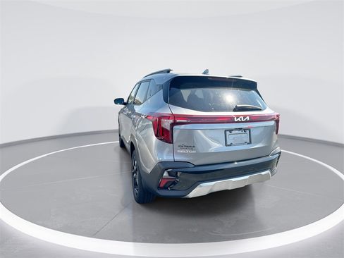 New 2026 Kia Seltos S image 6