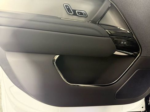 New 2026 Land Rover Range Rover Sport SE AWD/4WD image 15