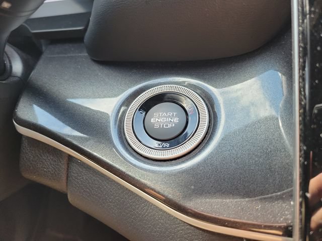 Used 2021 Jeep Grand Cherokee L Laredo AWD/4WD image 27