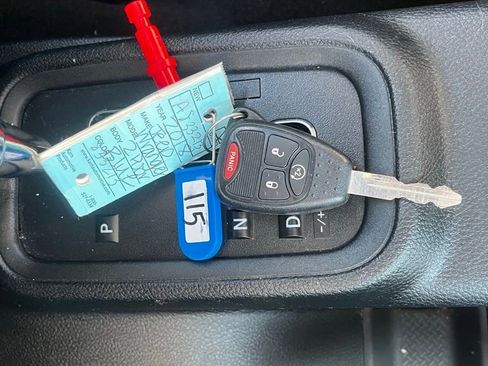 Used 2018 Jeep Wrangler Rubicon w/ Power Convenience Group image 51