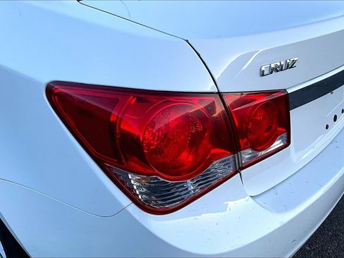 Used 2015 Chevrolet Cruze LT FWD image 29
