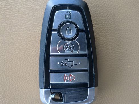 Certified 2022 Ford F150 Lariat image 29