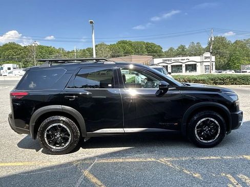 Certified 2025 Nissan Pathfinder Rock Creek AWD/4WD image 9