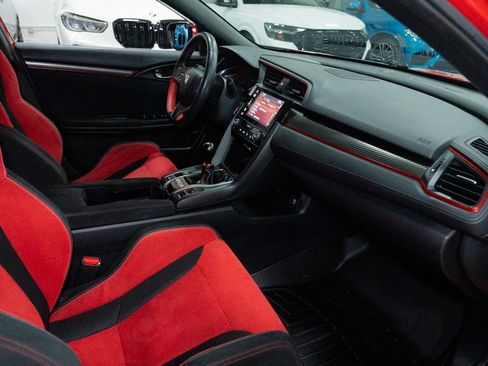 Used 2018 Honda Civic Type R image 40