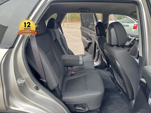 Used 2015 Kia Sorento LX image 19