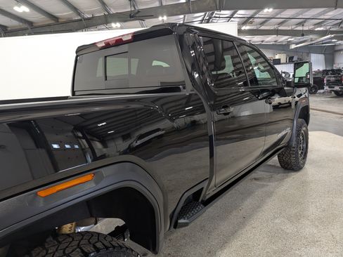 Used 2025 GMC Sierra 2500 AT4X w/ AT4X AEV Edition AWD/4WD image 3