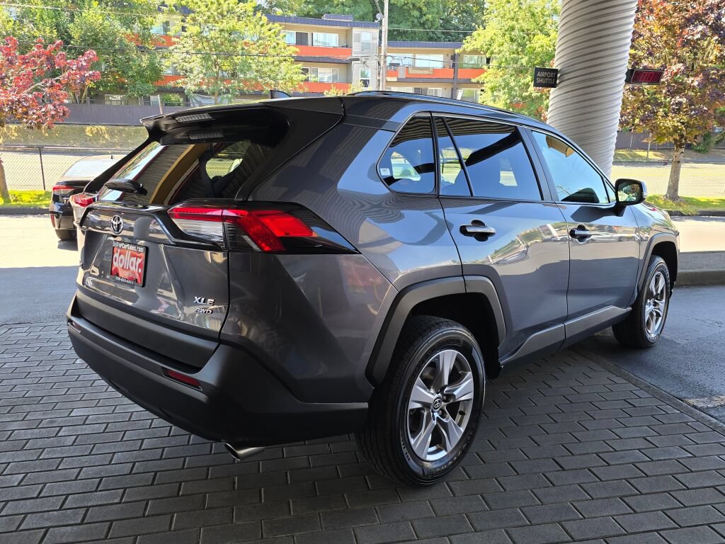 Used 2024 Toyota RAV4 XLE w/ Convenience Package AWD/4WD image 5