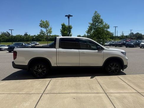 Certified 2023 Honda Ridgeline Sport image 5