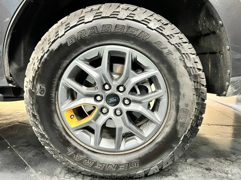 Used 2025 Ford Expedition Tremor AWD/4WD image 30