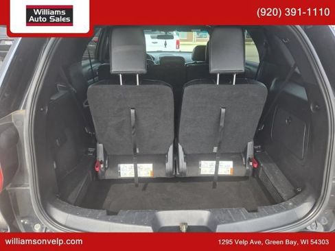 Used 2016 Ford Explorer XLT w/ Equipment Group 202A AWD/4WD image 13