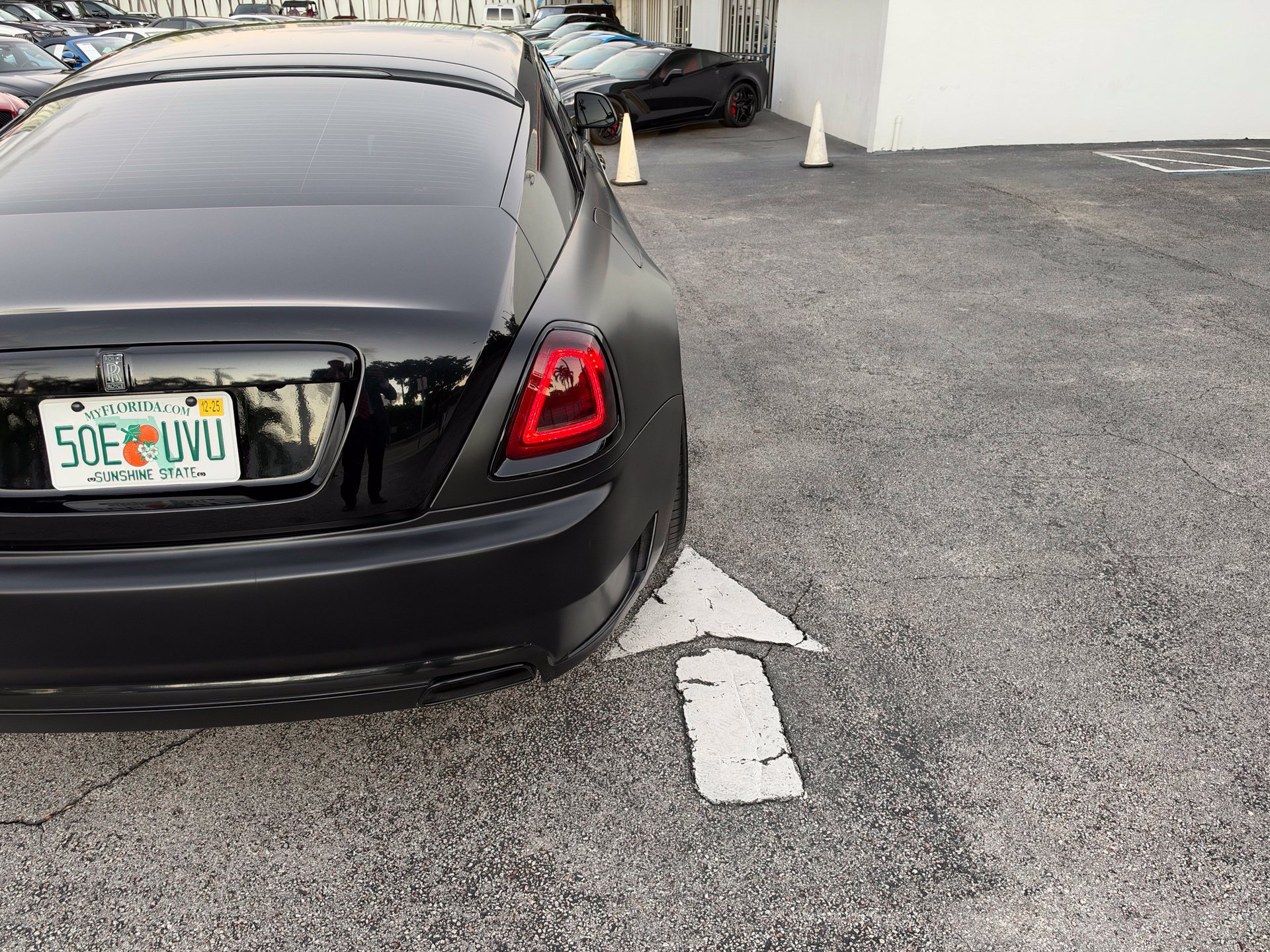 Used 2015 Rolls-Royce Wraith RWD image 4