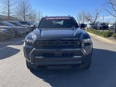 Used 2025 Toyota 4Runner SR5 image 2