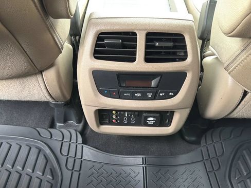 Used 2017 Honda Pilot Touring image 30