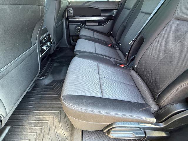 Certified 2018 Ford Expedition XLT RWD image 12