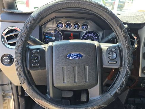 Used 2016 Ford F250 Lariat w/ Lariat Ultimate Package AWD/4WD image 14