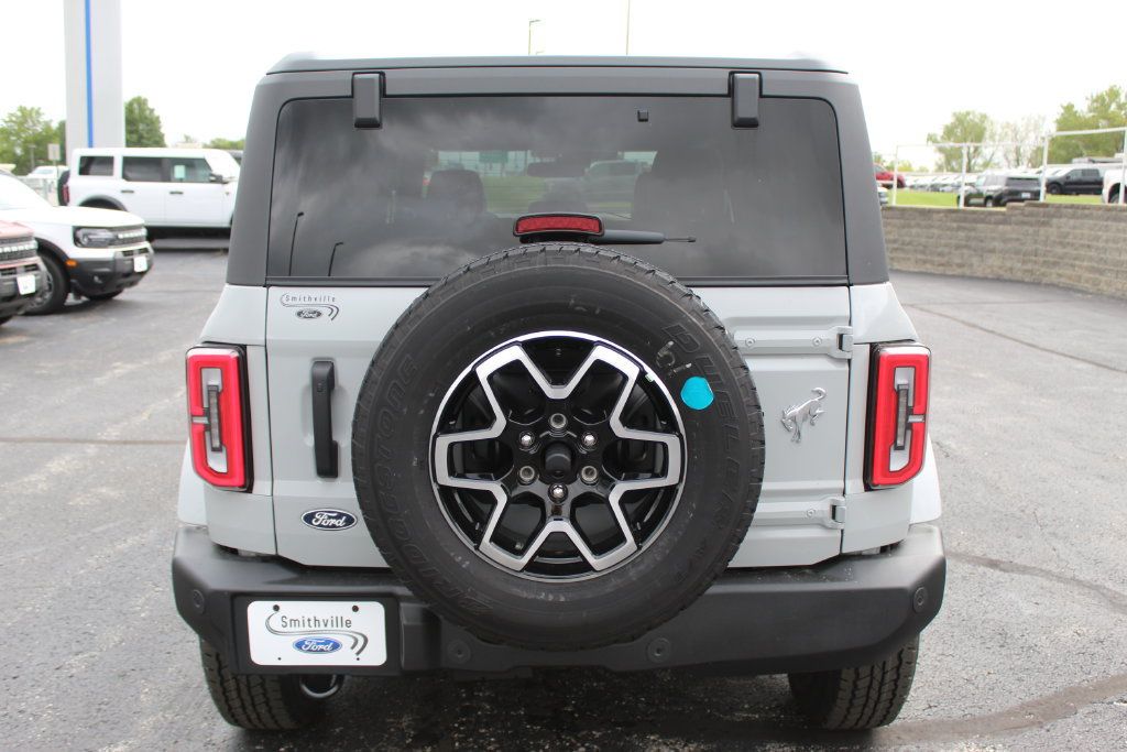 New 2026 Ford Bronco Outer Banks AWD/4WD image 4