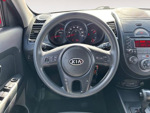 Used 2010 Kia Soul + w/ Audio Pkg image 15