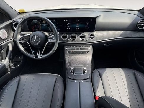 Used 2023 Mercedes-Benz E 350 4MATIC Sedan image 15
