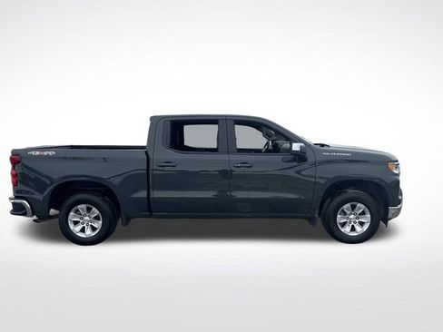 Used 2025 Chevrolet Silverado 1500 LT image 8