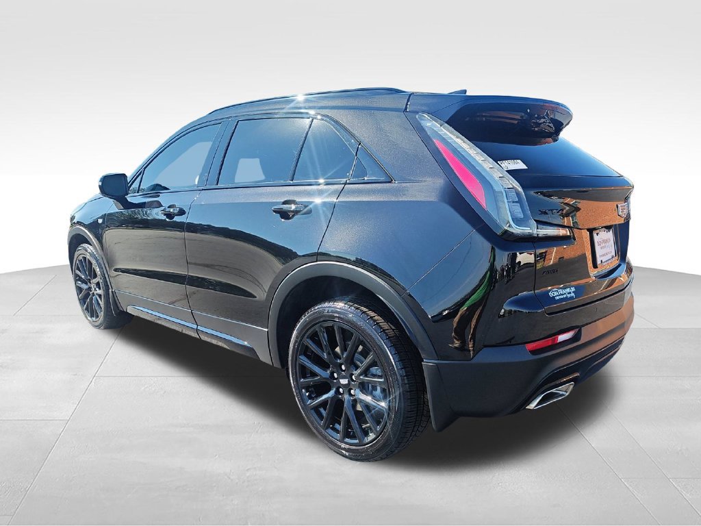 Used 2023 Cadillac XT4 Sport w/ LPO, Onyx Lite Package AWD/4WD image 4